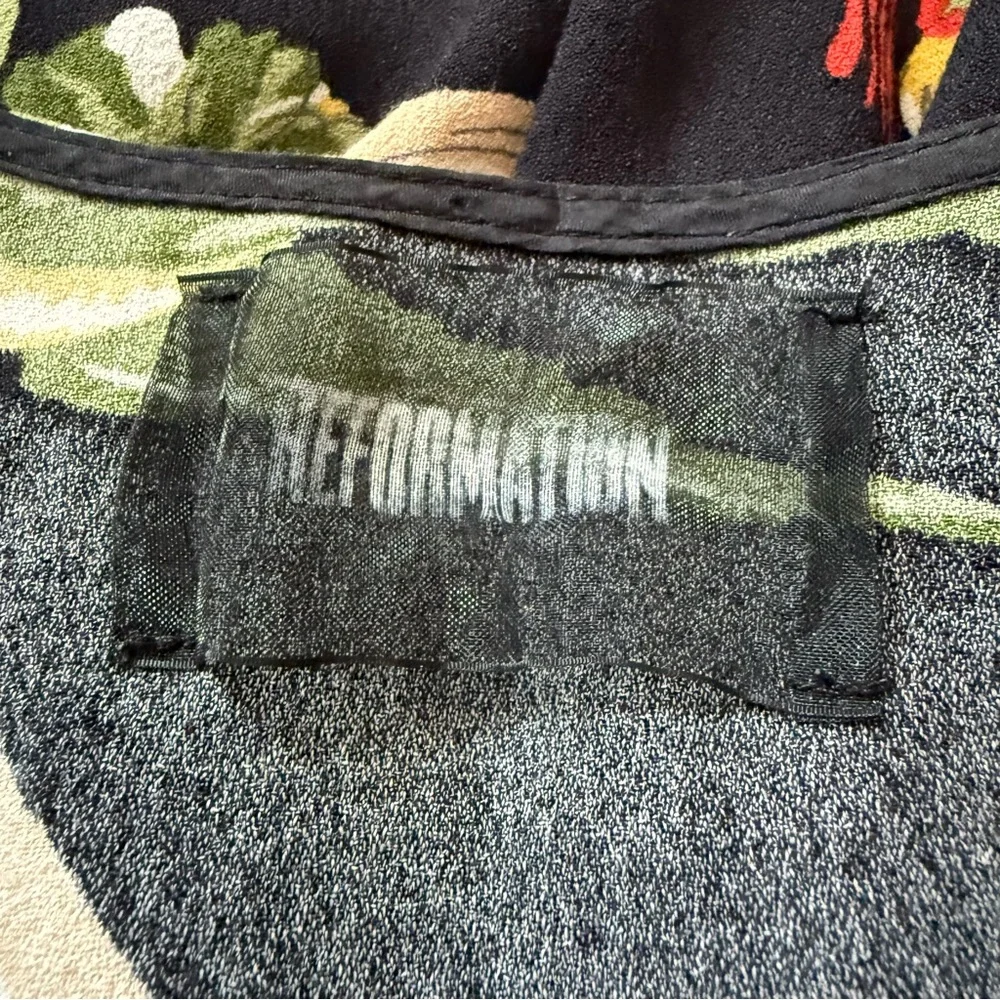 REFORMATION Marita Wrap Dress in Parrot Print Size Large - Picture 11 of 14